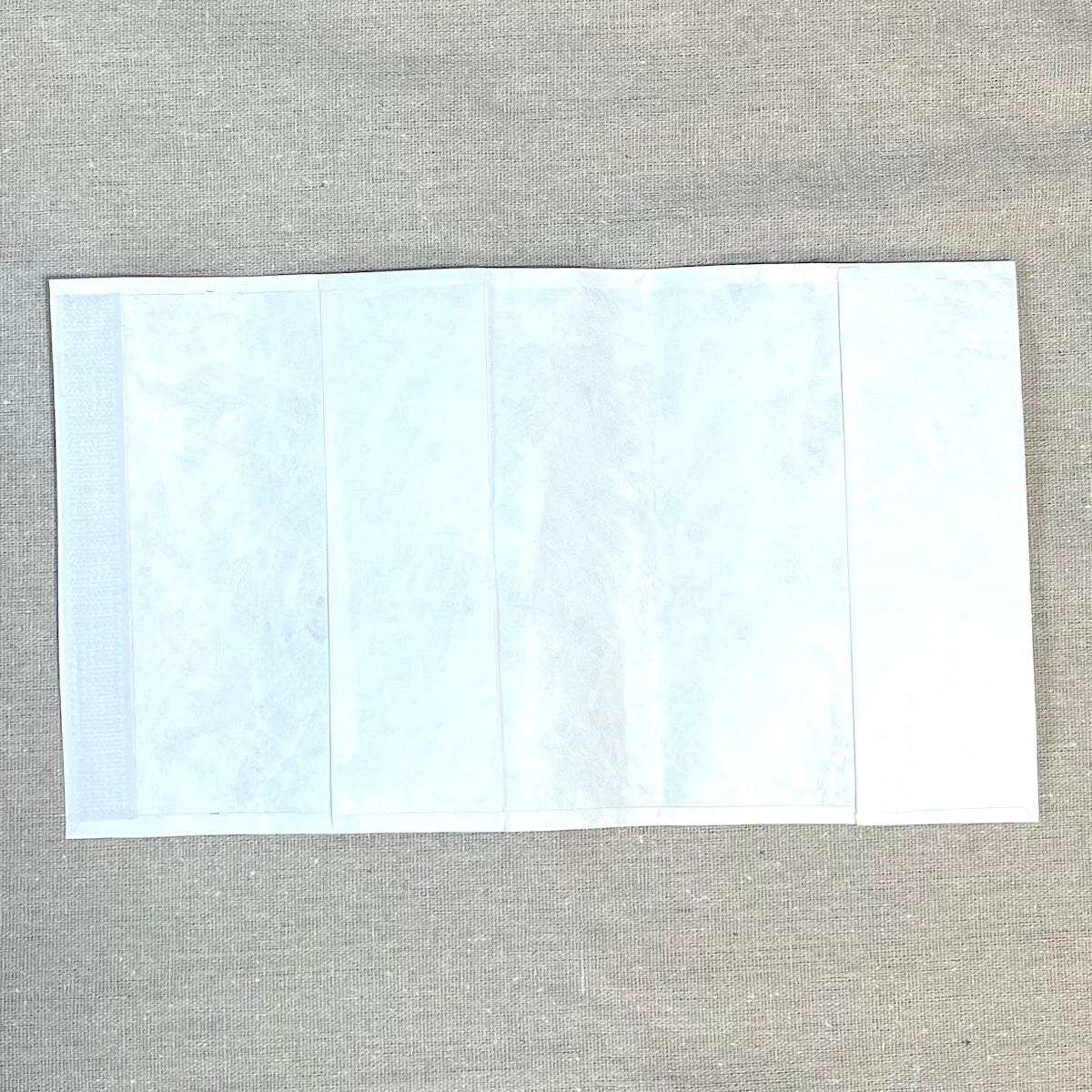 【新入荷:カスタム推奨】Page-Climbers ブックカバー "PapyrTex PLAIN" 文庫サイズ(WHITE)