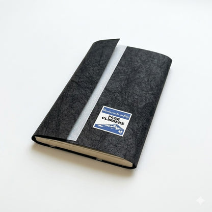 【新入荷】Page-Climbers ブックカバー "PapyrTex" 新書サイズ（BLACK）